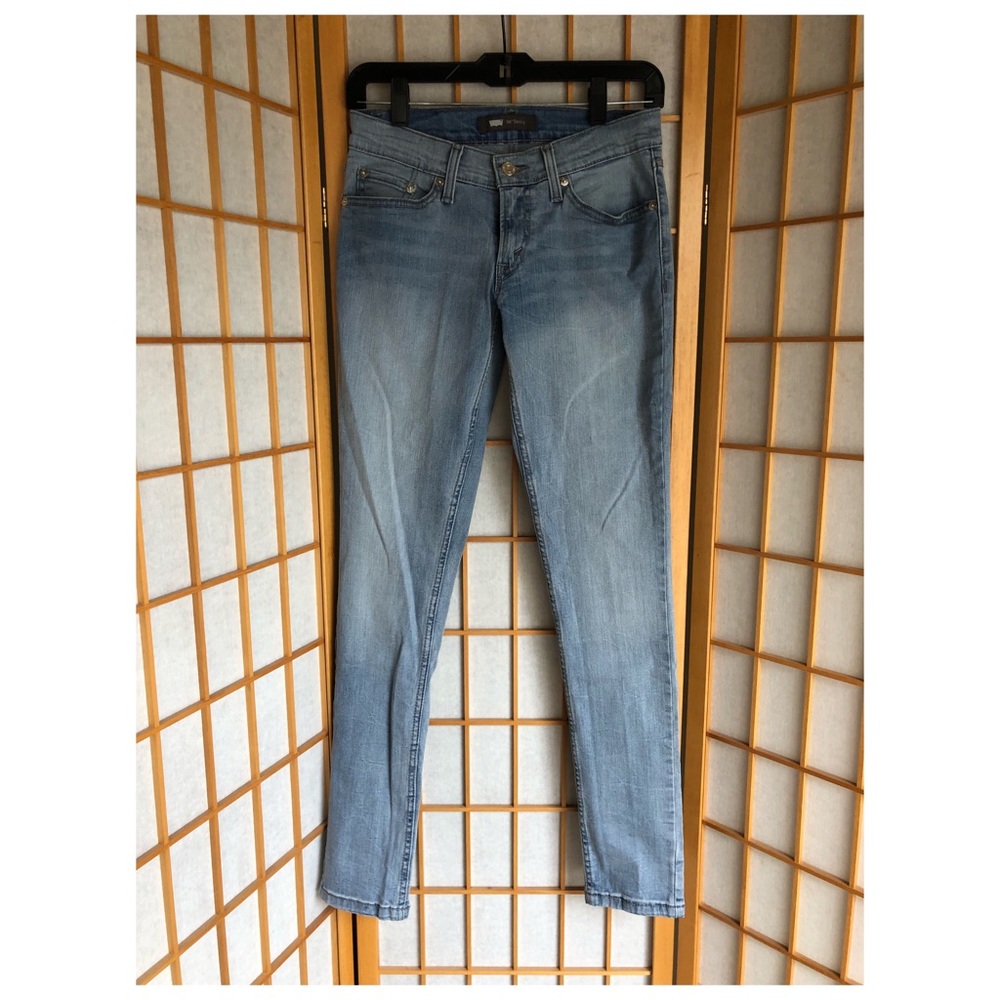 Levi’s 524 Skinny Jeans